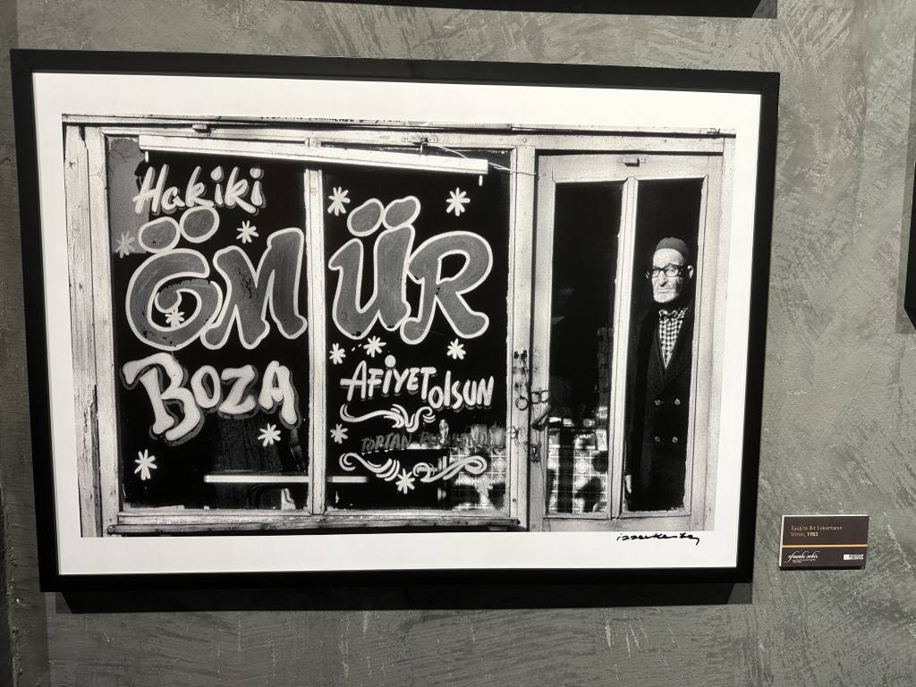 İzzet Keribar'ın "Efsunlu Şehir" sergisi sanatseverlerle buluştu - Resim: 5